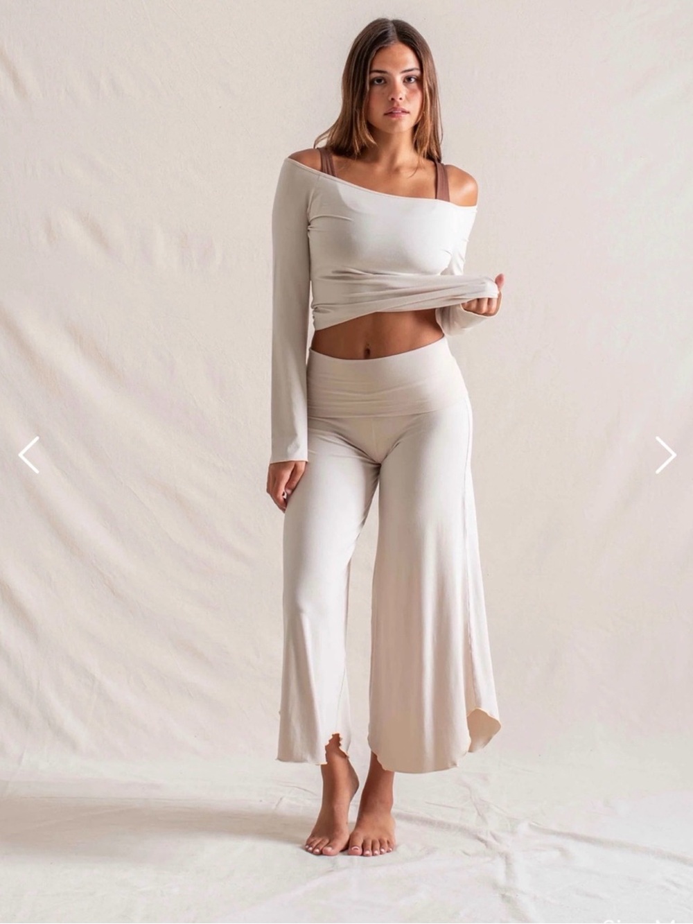Indigo Luna Lyla flare pants - Picture 2 of 5
